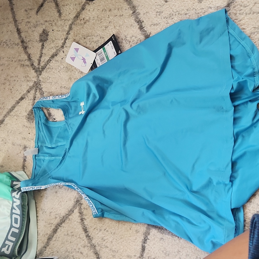 NWT Under armour (girls youth L) tank top